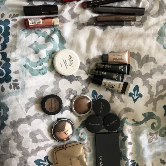 Make up bundle - Picture 7 of 7